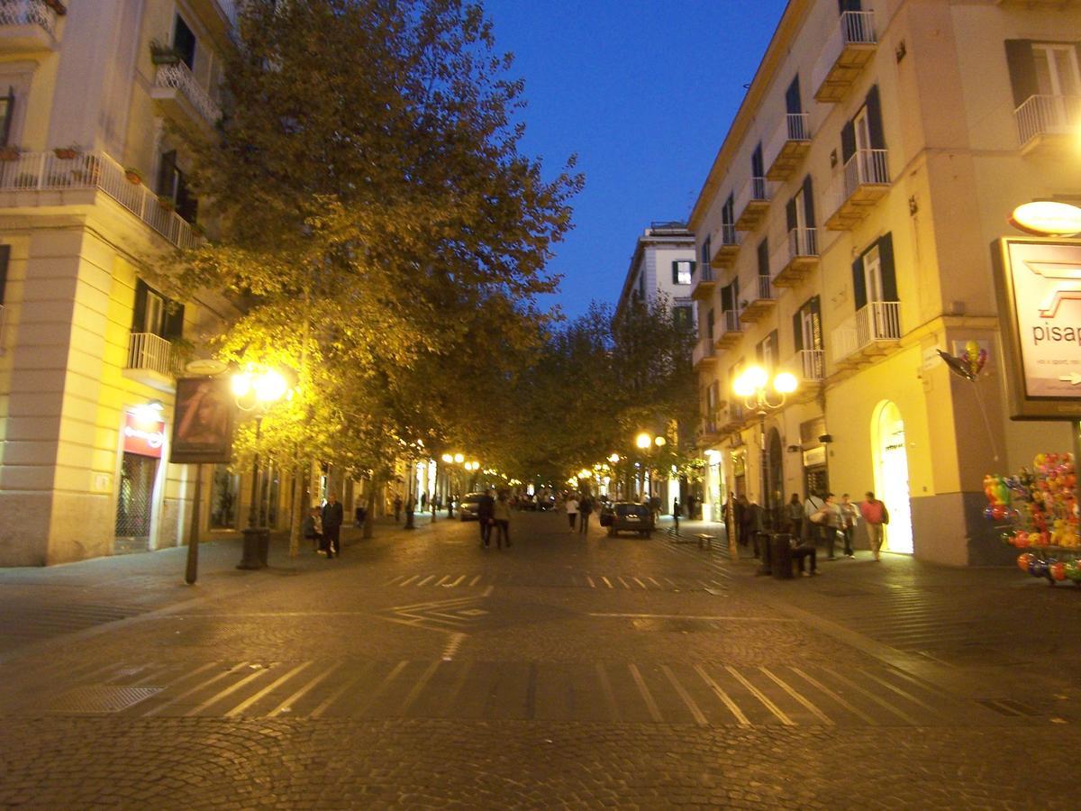 Chez Anna B&B - Adults Only Napoli Dış mekan fotoğraf