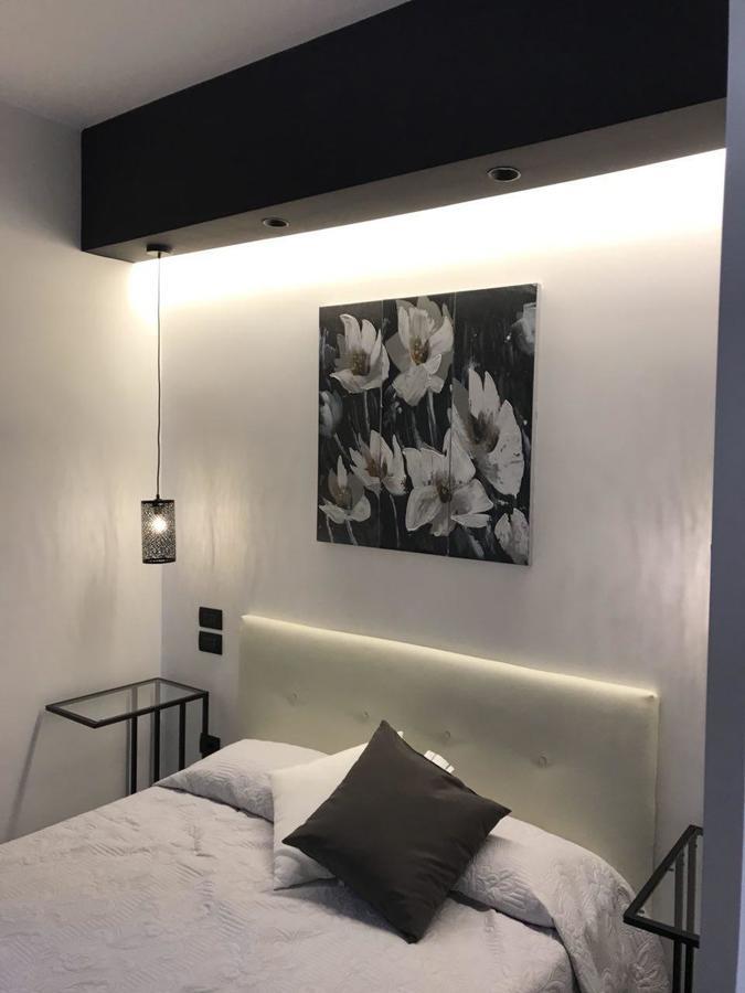 Chez Anna B&B - Adults Only Napoli Dış mekan fotoğraf